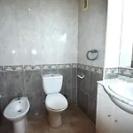 Ventura Park -b2 Apartment *